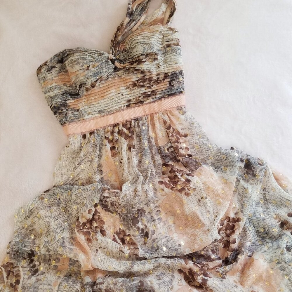 BCBG MAXAZRIA SILK AND GOLD METALLIC FORMAL DRESS
